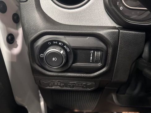 Used 2024 Jeep Wrangler Willys image 38