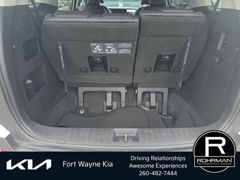 Certified 2025 Kia Carnival FWD image 8