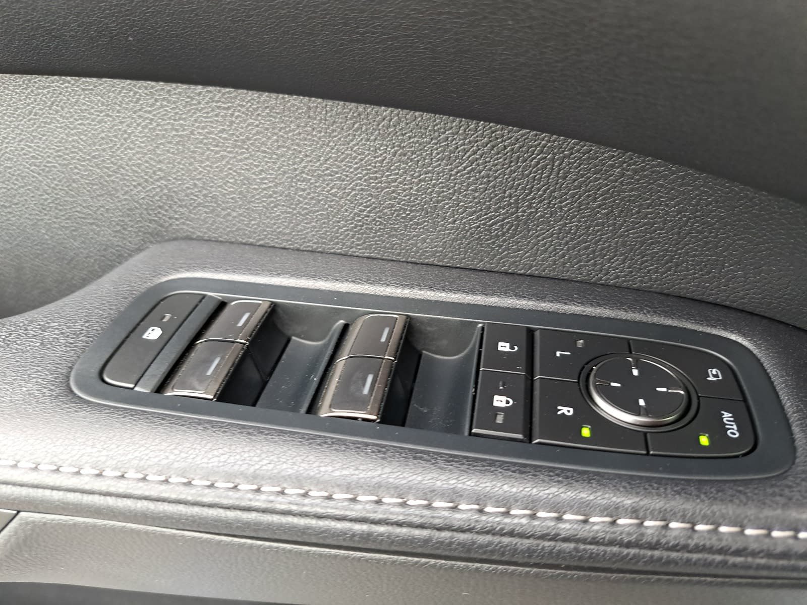 Used 2024 Lexus RX 350 Premium Plus w/ Convenience Package FWD image 31
