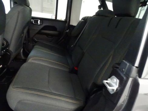 Certified 2025 Jeep Wrangler Unlimited Sahara w/ Safety Group image 4