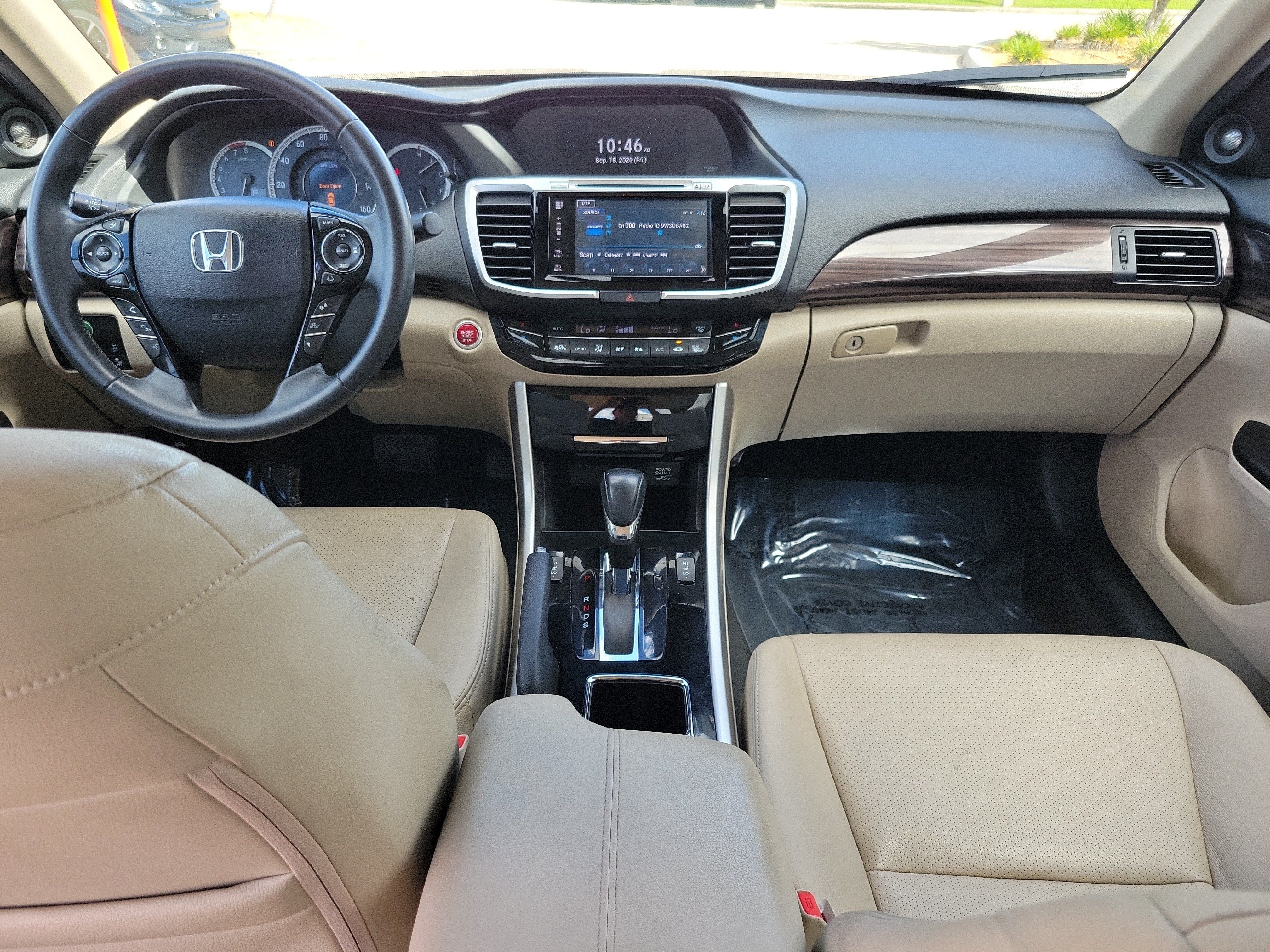 Used 2016 Honda Accord Touring image 17