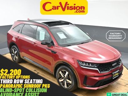 Used 2023 Kia Sorento S w/ Panoramic Sunroof Package
