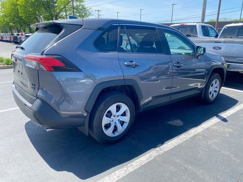 Used 2024 Toyota RAV4 LE AWD/4WD image 3