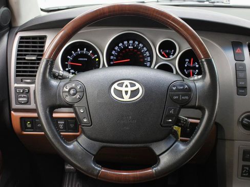 Used 2012 Toyota Sequoia Platinum AWD/4WD image 60