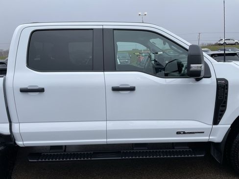 Used 2024 Ford F250 XL w/ STX Appearance Package image 29