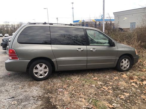 Used 2004 Mercury Monterey image 1