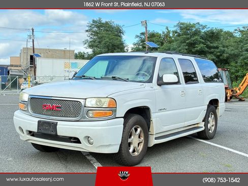Used 2002 GMC Yukon XL Denali AWD/4WD image 2