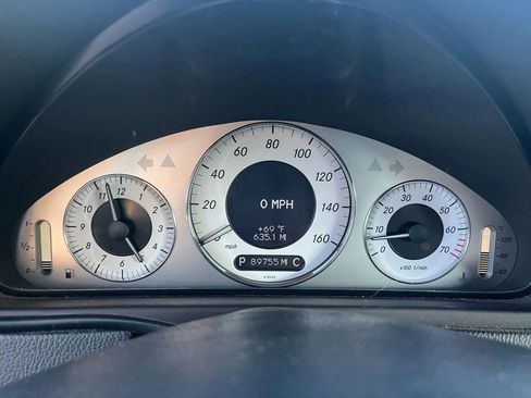 Used 2009 Mercedes-Benz CLK 550 Cabriolet image 17