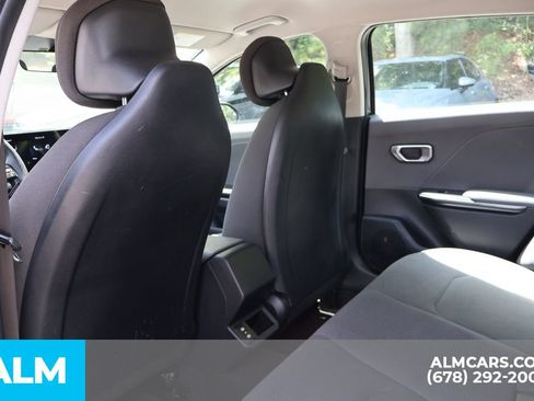 Used 2025 Kia K4 FWD image 18
