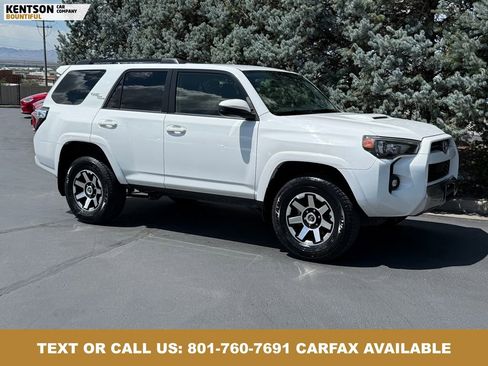 Used 2024 Toyota 4Runner TRD Off-Road AWD/4WD image 11