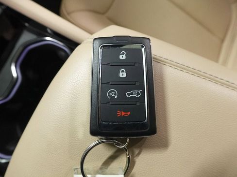 Used 2023 Jeep Grand Cherokee L Limited w/ Luxury Tech Group II image 23