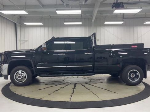 Used 2017 GMC Sierra 3500 SLT image 5