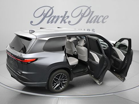 Used 2025 Lexus TX 350 AWD w/ Technology Package image 17