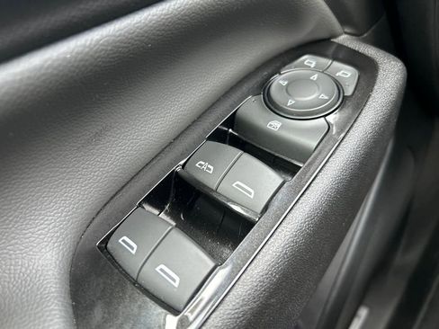 Used 2023 Chevrolet Equinox Premier w/ LPO, Cargo Package image 20