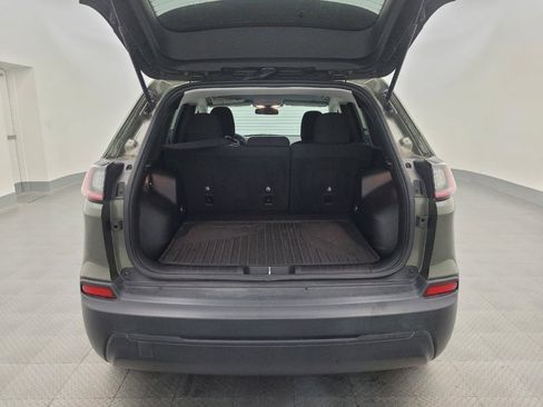 Used 2019 Jeep Cherokee Latitude w/ Popular Appearance Group image 29