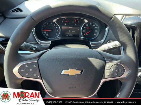 Certified 2023 Chevrolet Traverse LT w/ LT Premium Package AWD/4WD image 20