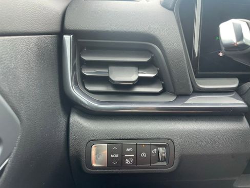 New 2026 GMC Terrain AT4 AWD/4WD image 13