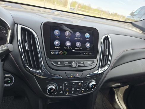 Used 2024 Chevrolet Equinox RS w/ RS Leather Package image 27