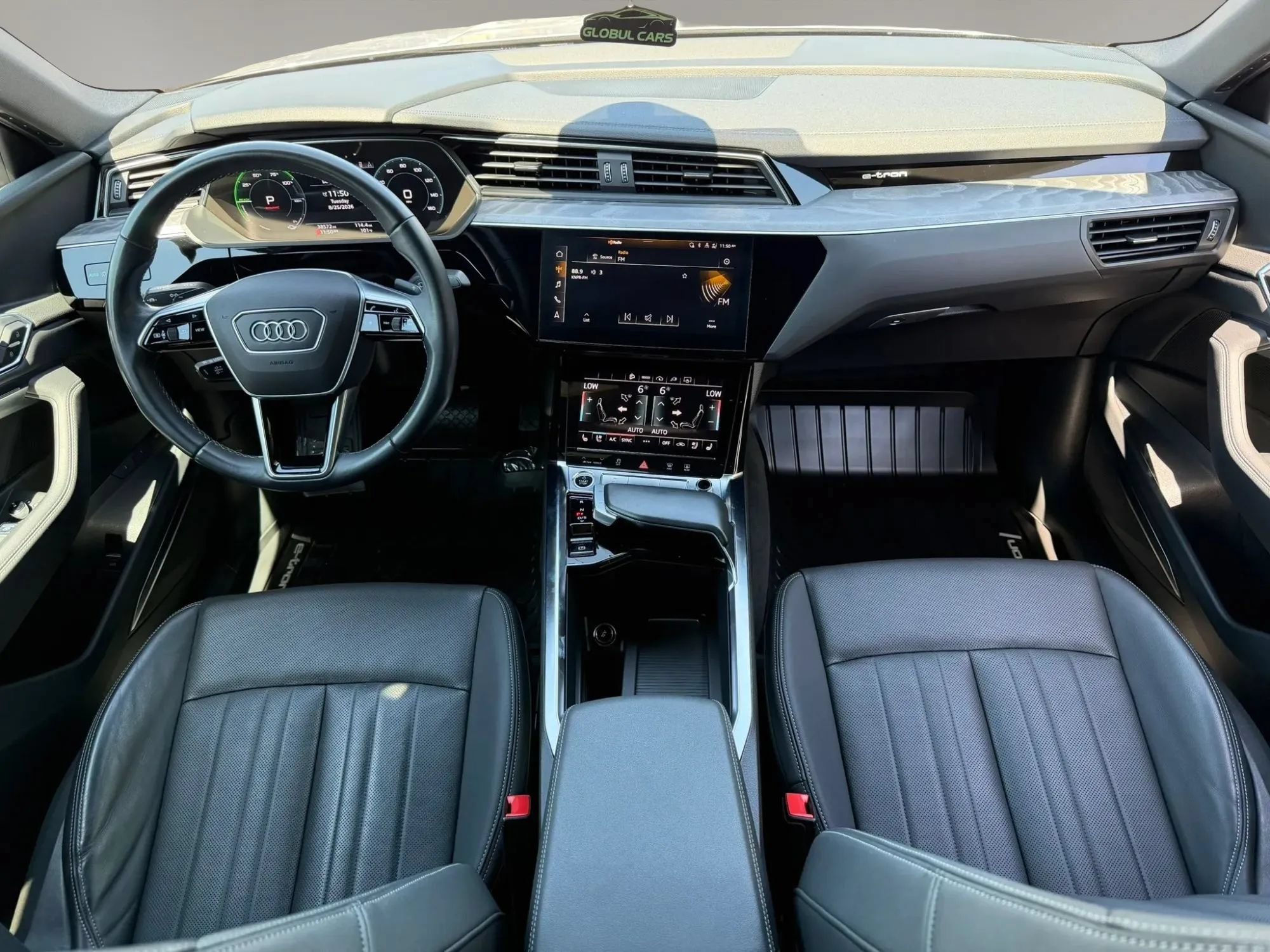 Used 2023 Audi e-tron Premium Plus AWD/4WD image 18