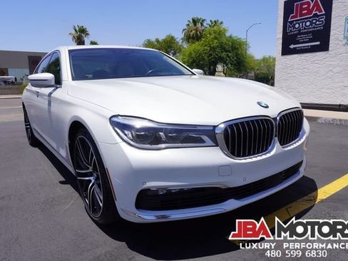 Used 2018 BMW 750i RWD image 70