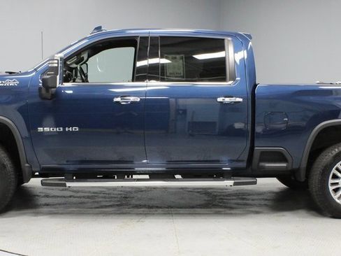 Used 2022 Chevrolet Silverado 3500 High Country image 4