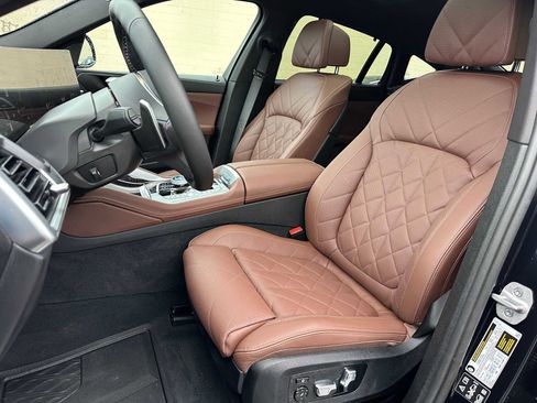 Used 2025 BMW X6 M60i image 23