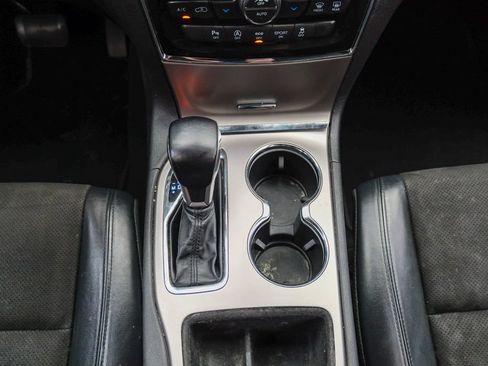 Used 2021 Jeep Grand Cherokee Laredo X AWD/4WD image 49