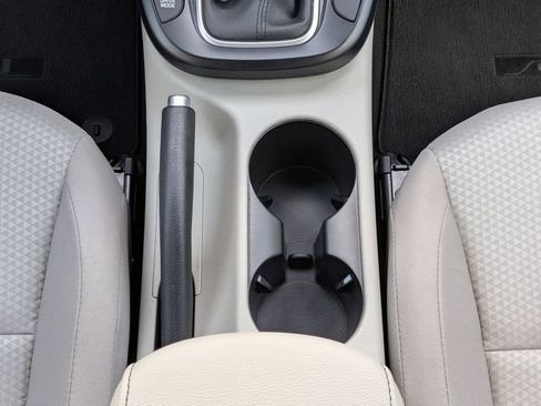 Used 2025 Kia Soul LX w/ LX Technology Package FWD image 18