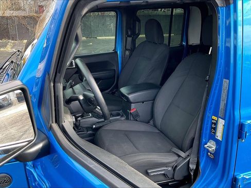 Used 2023 Jeep Gladiator Sport w/ Trailer Tow Package image 26