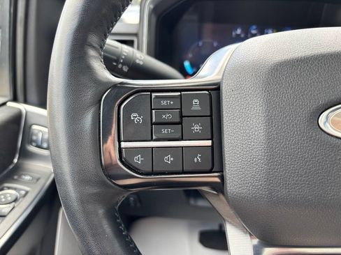 Used 2025 Ford F250 Platinum w/ FX4 Off-Road Package AWD/4WD image 29