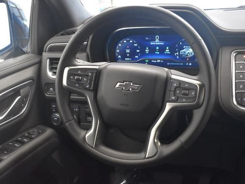Used 2024 Chevrolet Tahoe Z71 w/ Luxury Package AWD/4WD image 24