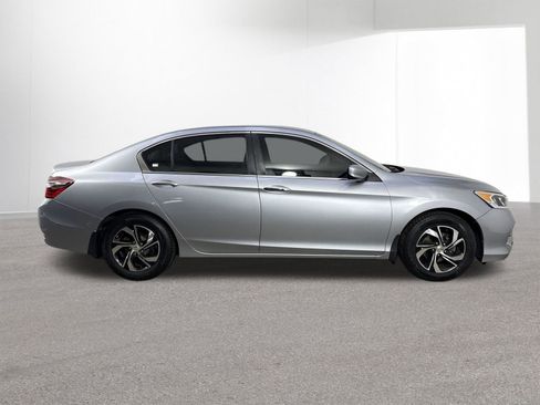 Used 2016 Honda Accord LX image 33