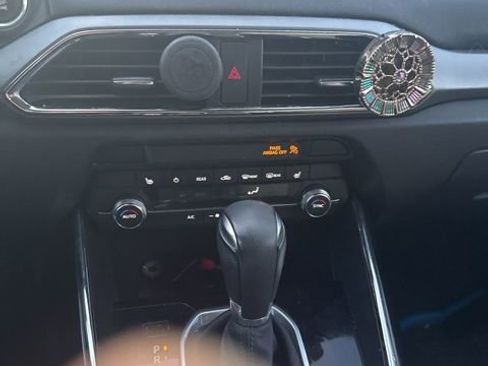 Used 2019 MAZDA CX-9 Touring image 38