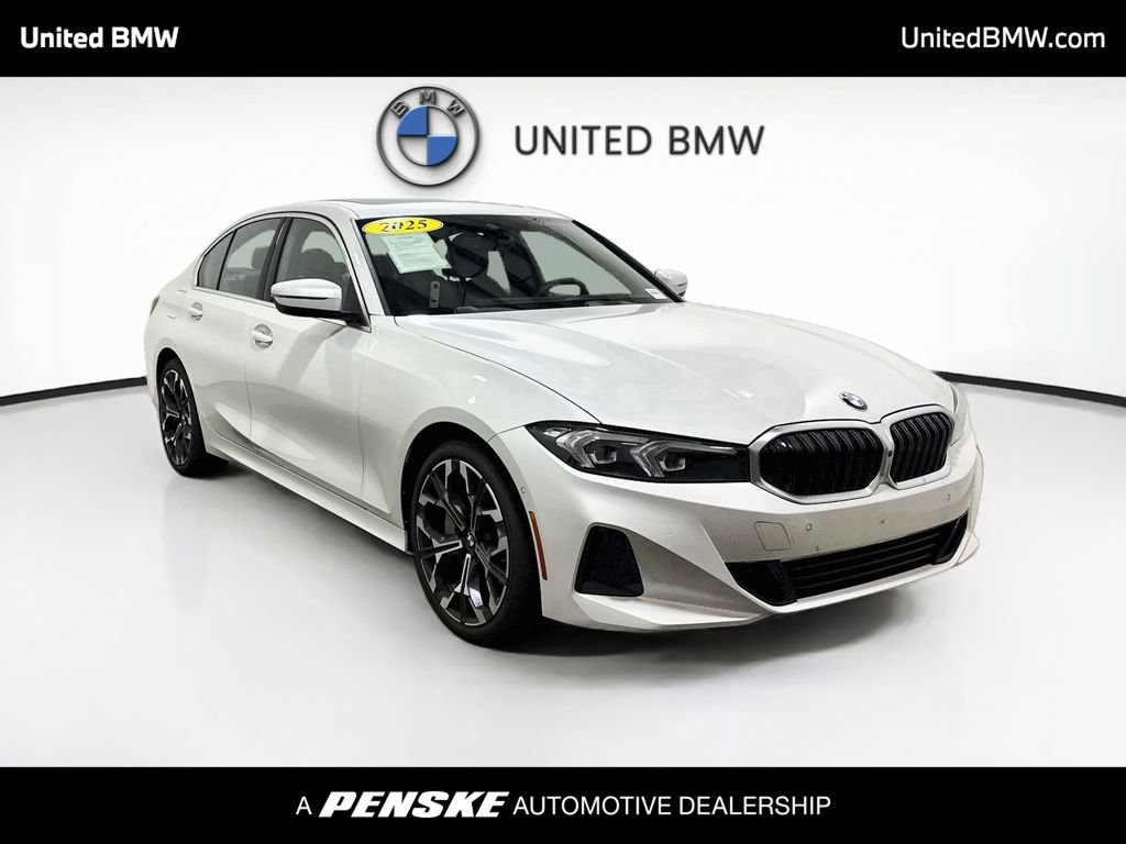 Certified 2025 BMW 330i Sedan RWD image 3