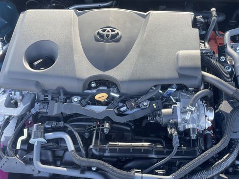 Used 2026 Toyota Camry SE w/ Convenience Package FWD image 32