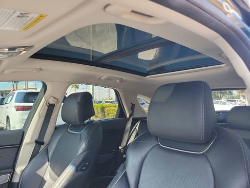 Used 2022 Genesis GV70 2.5T w/ Advanced Package image 28