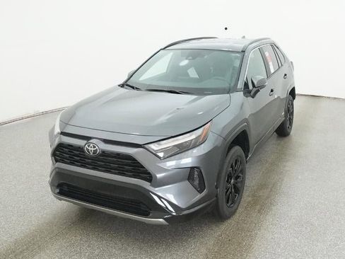 New 2025 Toyota RAV4 SE image 16