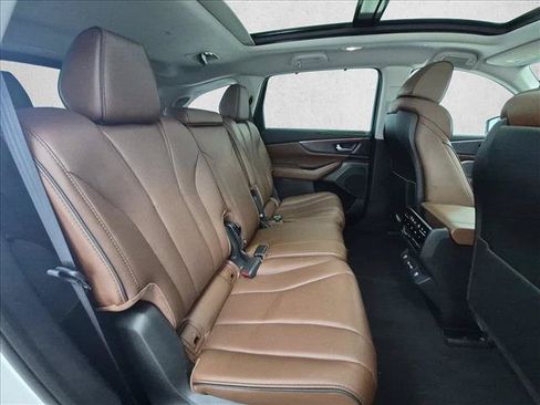 Used 2022 Acura MDX SH-AWD w/ Advance Package image 24
