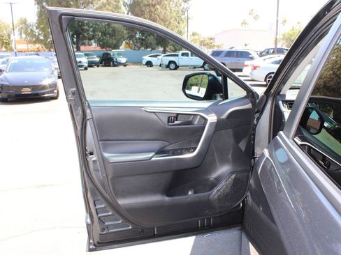 Used 2024 Toyota RAV4 LE FWD image 31