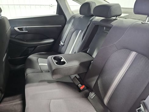 Used 2025 Hyundai Sonata SEL FWD image 13