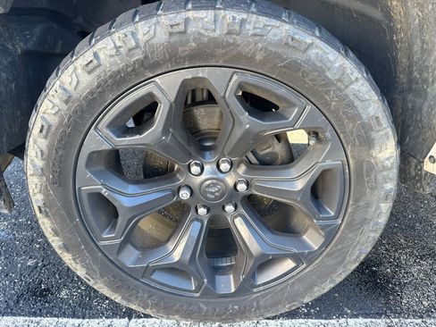 Used 2021 RAM 1500 Limited w/ Night Edition image 15