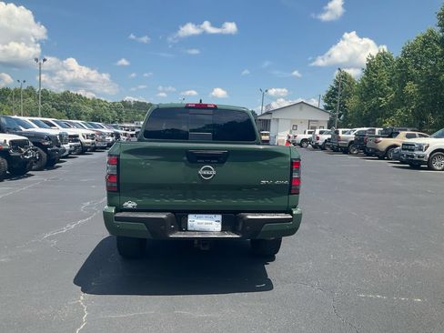 Used 2023 Nissan Frontier SV w/ SV Premium Package AWD/4WD image 6