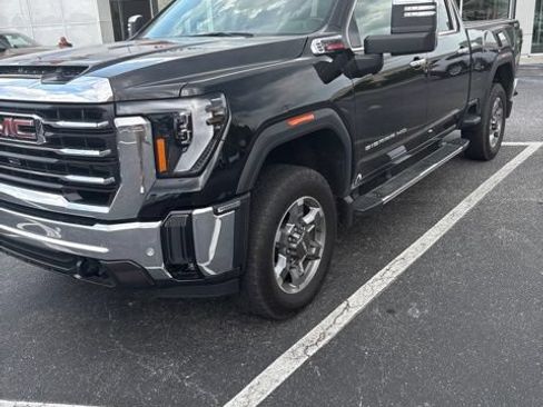 Used 2025 GMC Sierra 2500 SLT w/ SLT Premium Package AWD/4WD image 1