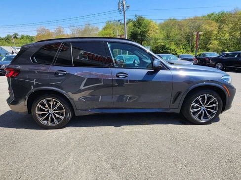 Used 2021 BMW X5 xDrive40i w/ M Sport Package AWD/4WD image 4
