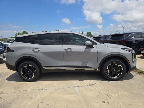 New 2026 Kia Sportage S AWD/4WD image 9