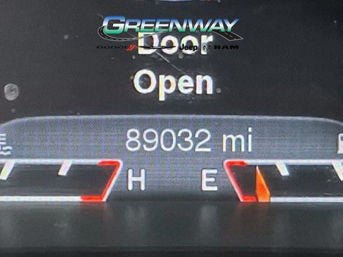 Used 2016 Jeep Cherokee Trailhawk w/ Leather Interior Group AWD/4WD image 30