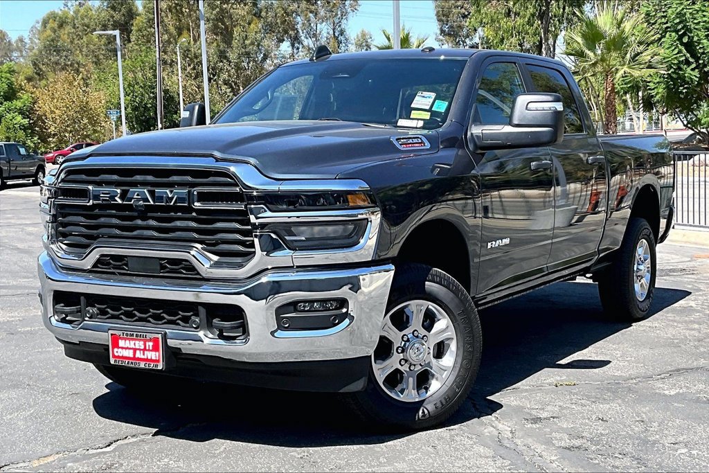 Certified 2025 RAM 2500 Big Horn AWD/4WD image 2