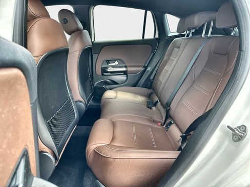Used 2023 Mercedes-Benz GLA 250 image 12