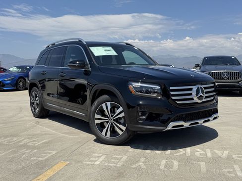 New 2026 Mercedes-Benz GLB 250 image 2