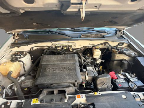 Used 2010 Mercury Mariner Premier FWD image 24